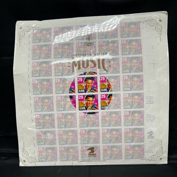 ELVIS PRESLEY LEGENDS OF AMERICAN MUSIC COMMEMORATIVE EDITION USPS 40 STAMPS1992 - Picture 4 of 4